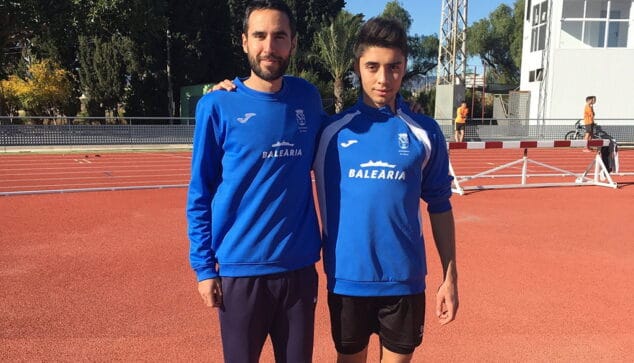Imagen: Joan Pérez con su entrenador