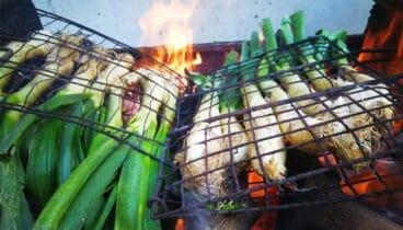 Tradicionales calçots a la brasa – Restaurante Voramar