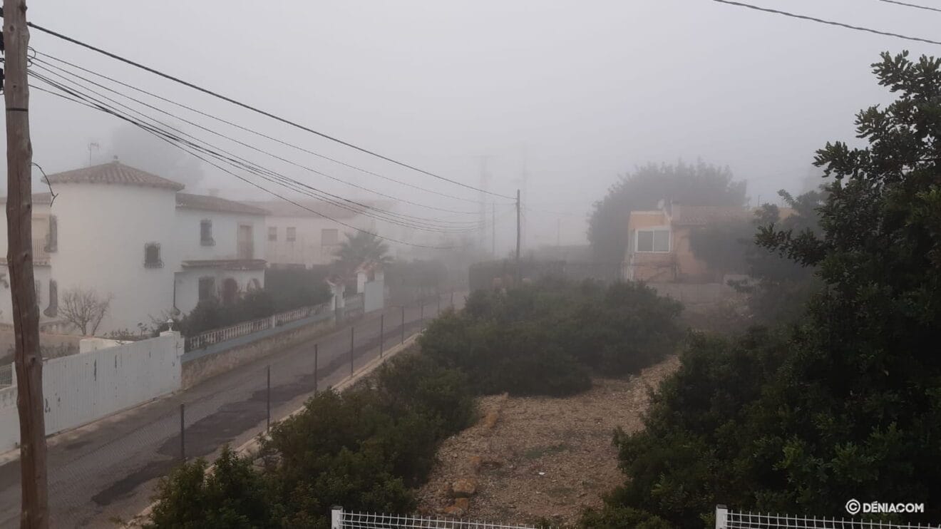 Niebla en el Montgó