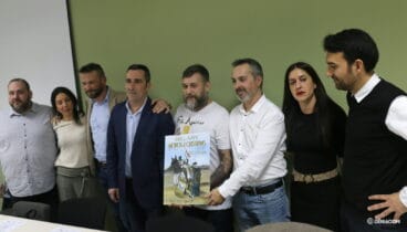 Óscar Llamas, autor del cartel de Mig Any