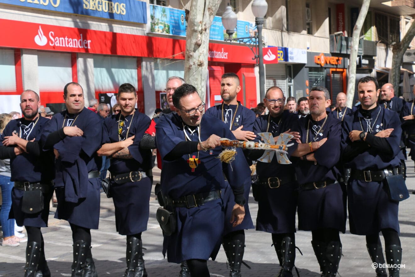 Presentación y primera entraeta de Mig Any 49