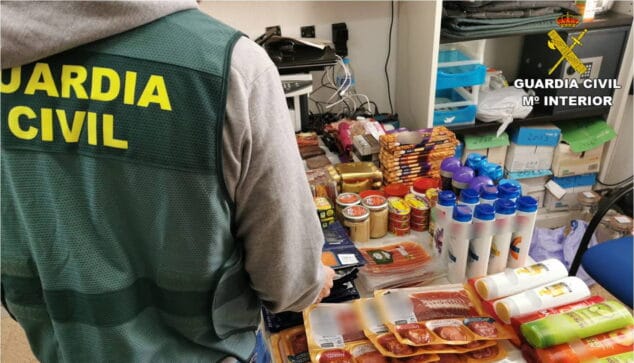 La Guardia Civil pilla in fraganti a un grupo de ladrones de supermercados 1 Imagen: Productos recuperados