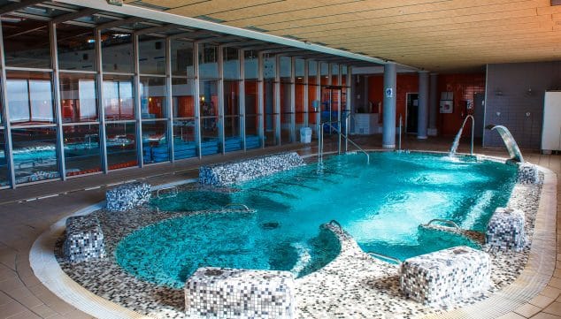 Imagen: Un acceso al spa para dos personas - Centro Deportivo Dénia