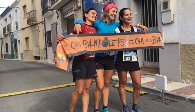 aida perez junto a antonia valero y laura salom