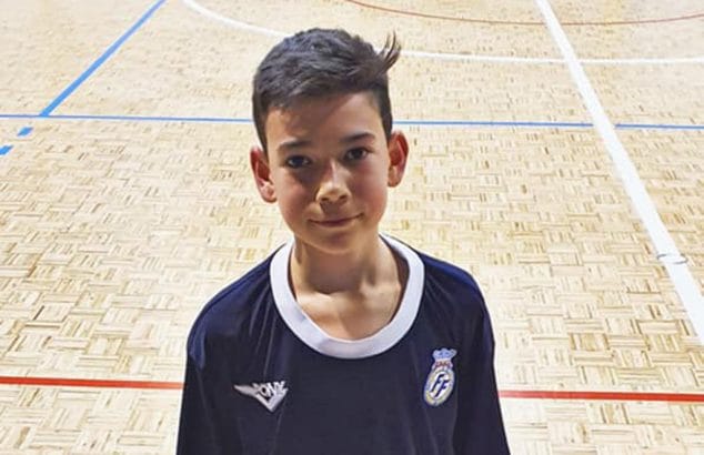 Varios canteranos del fútbol sala dianense entrenaron con las Selecciones Valencianas 3 edu puigcerver
