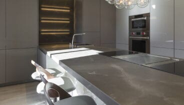 Encuentra tu encimera de cocina de Neolith en Marina Cuines