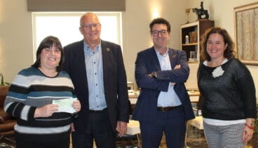 entrega del cheque donado