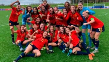 fiamma benitesa dorsal número 11 amb la selecció espancc83ola sub 16