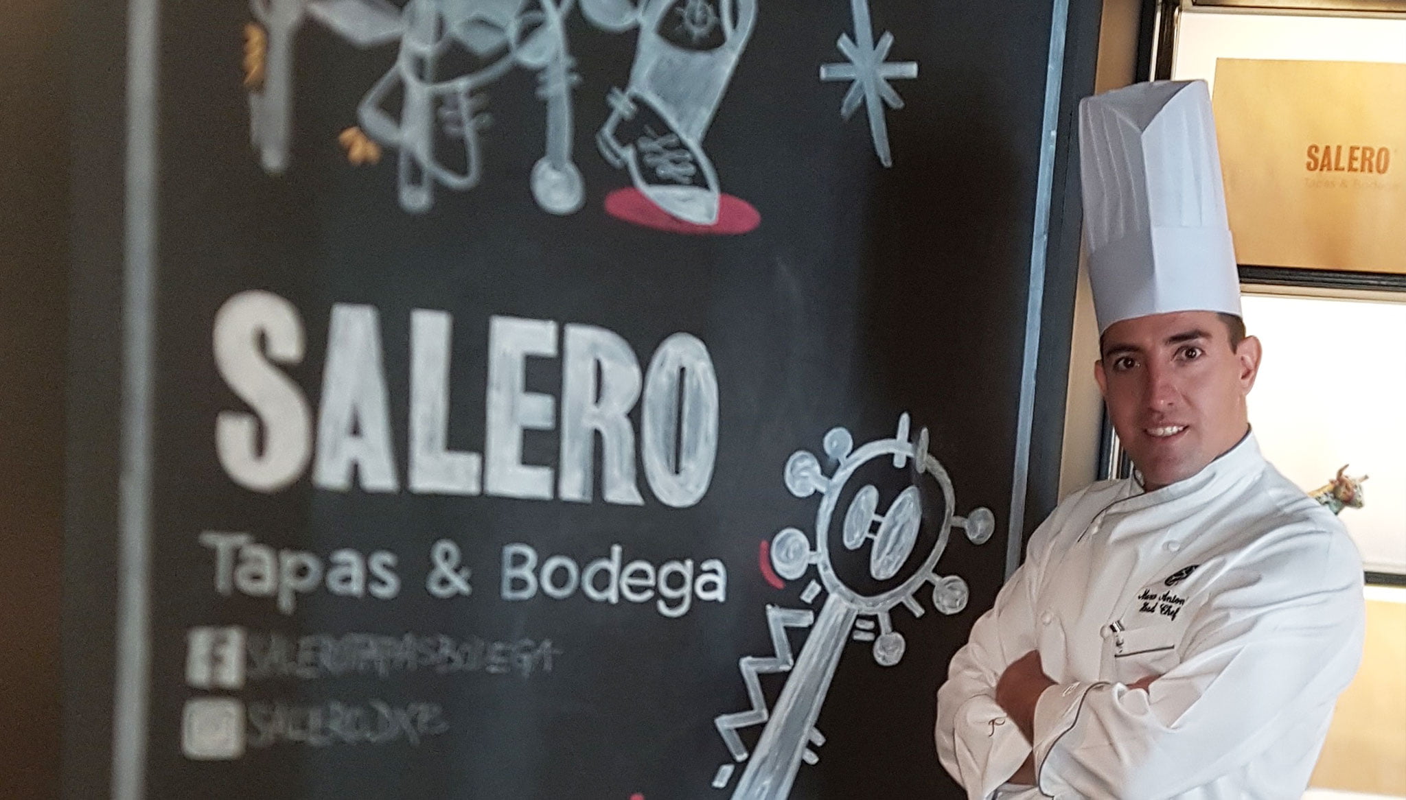Marco Antonio Blanquer en el Restaurante Salero, cocina española en Dubái