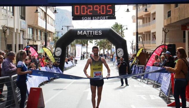 moha rida entrando en meta