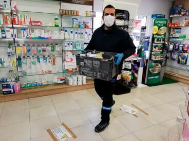 Fran Marín, Repartidor productos farmacéuticos