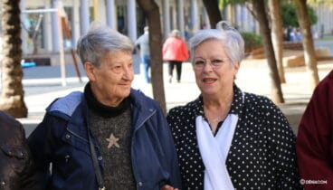 tina moreno junto a la presidenta saliente