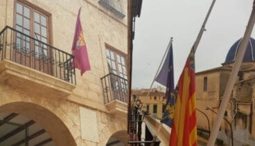 banderas a media asta del ayuntamiento