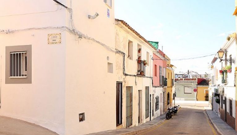 Exterior of a town house for sale in Dénia - Euroholding