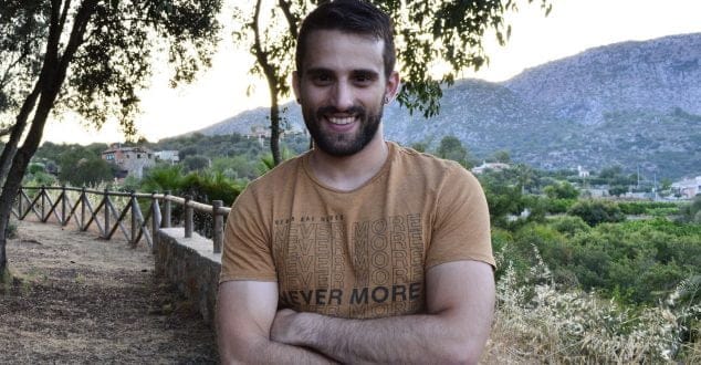 Imagen: El profesor y escritor de Beniarbeig, Javier Martínez