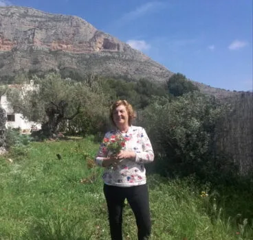 Guardiola con el Montgó de fondo