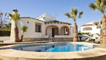 exterior chalet alquiler vacaciones denia deniasol