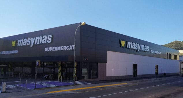 Imagen: Fachada de MasyMas Pedreguer