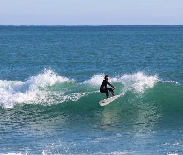 Imagen: Rider con remo surf