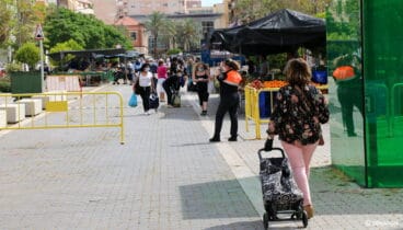 Salida del mercado de frutas y verduras