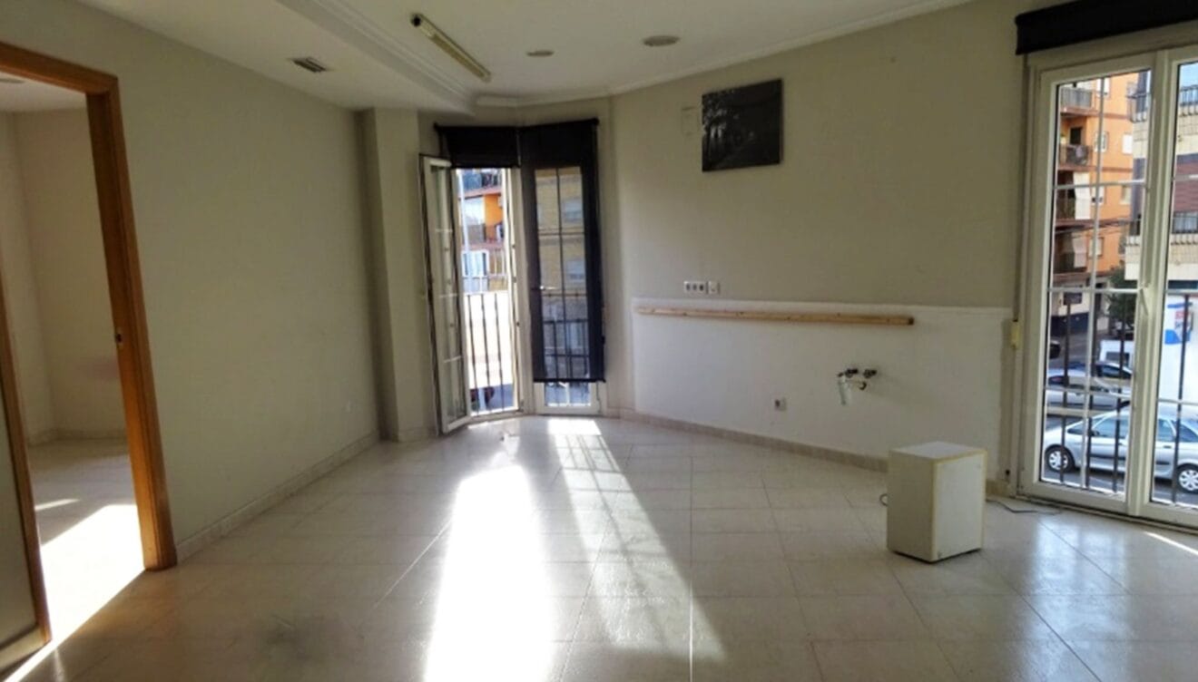 Salón de un piso en venta en Dénia - Casas Singulares