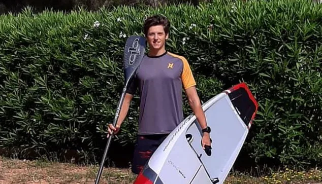 De sufrir acoso por sobrepeso a rider internacional de SUP: la historia de superación de James Van Drunen 2 Imagen: Además de competir, abrió la academia de Stand up Paddle en Xàbia