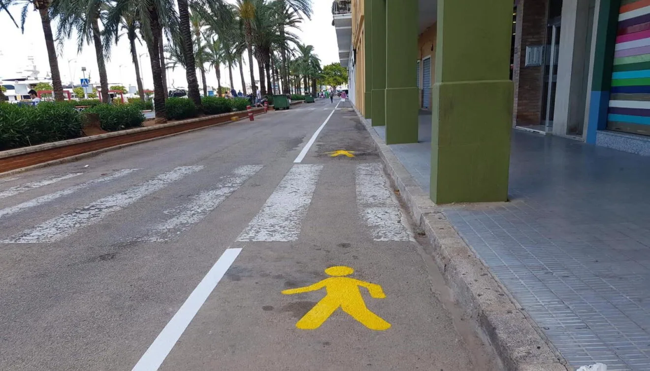 Ampliación de la zona de peatones de Explanada Cervantes