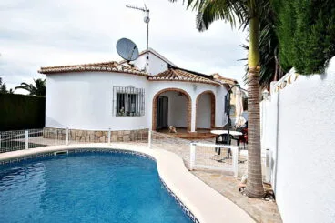 exterior chalet venta denia euroholding