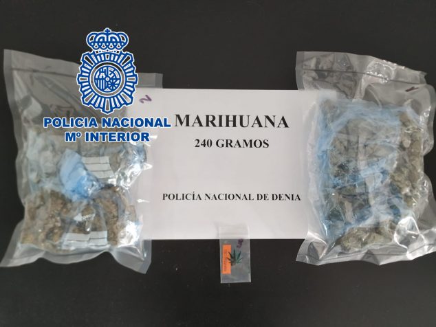 Imagen: Marihuana requisada al detenido en Dénia
