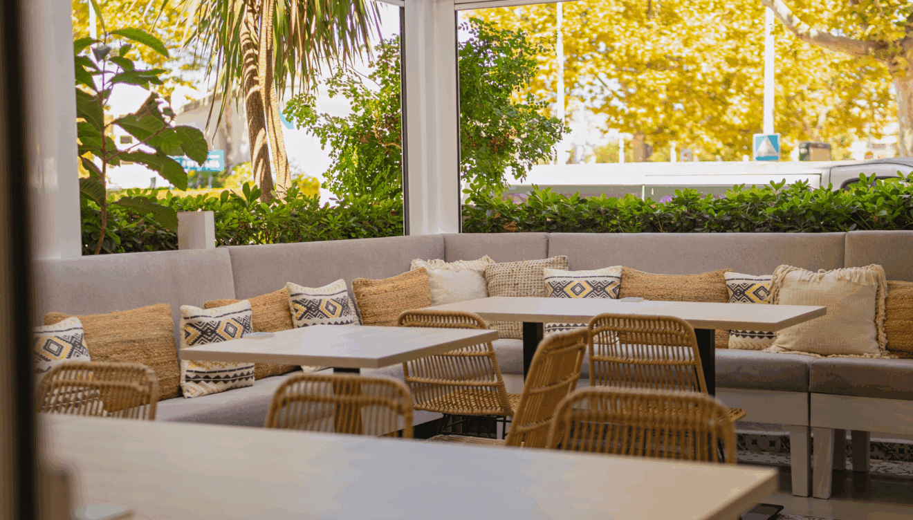 Pide ya tu mesa en DOA Jávea