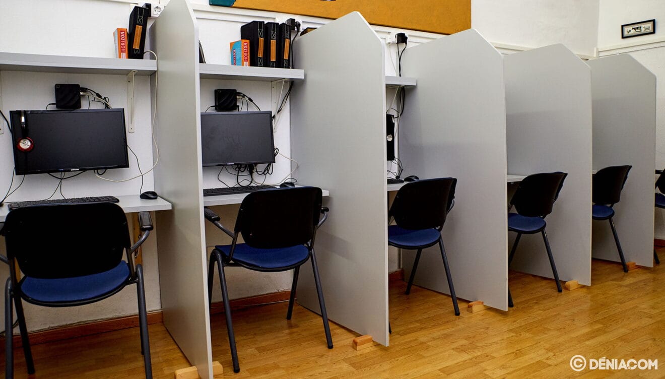 Puestos individuales para el estudio - The English Institute