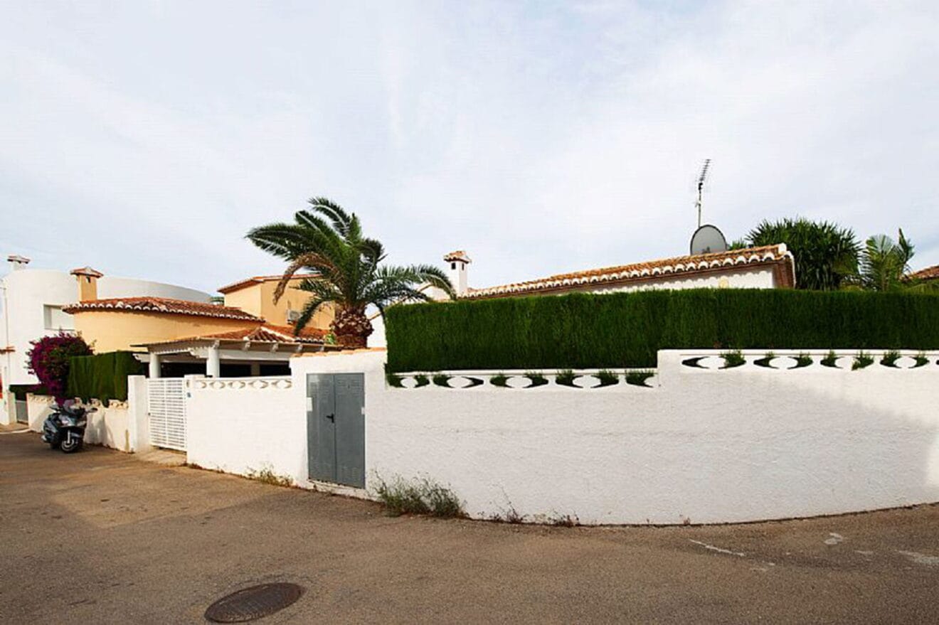 Vista exterior de un chalet en venta en Dénia - Euroholding