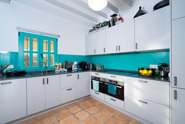 cocina casa vacaciones denia seis personas aguila rent a villa