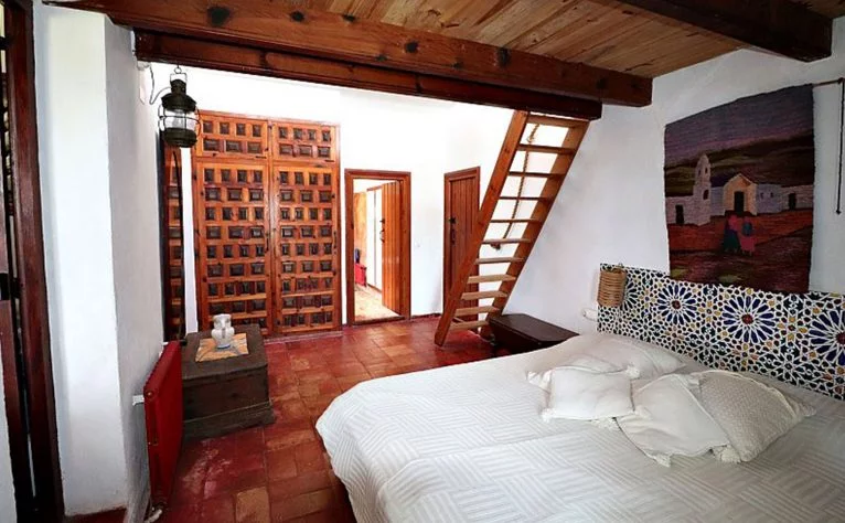 Bedroom in a villa for sale in Dénia - Euroholding