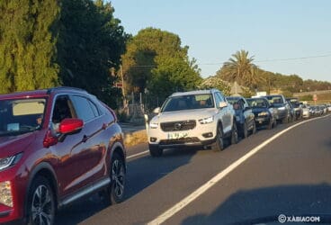 largas colas para acceder a la ap 7
