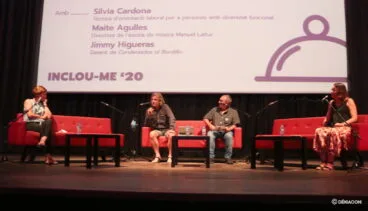 Mesa redonda en INCLOU-ME