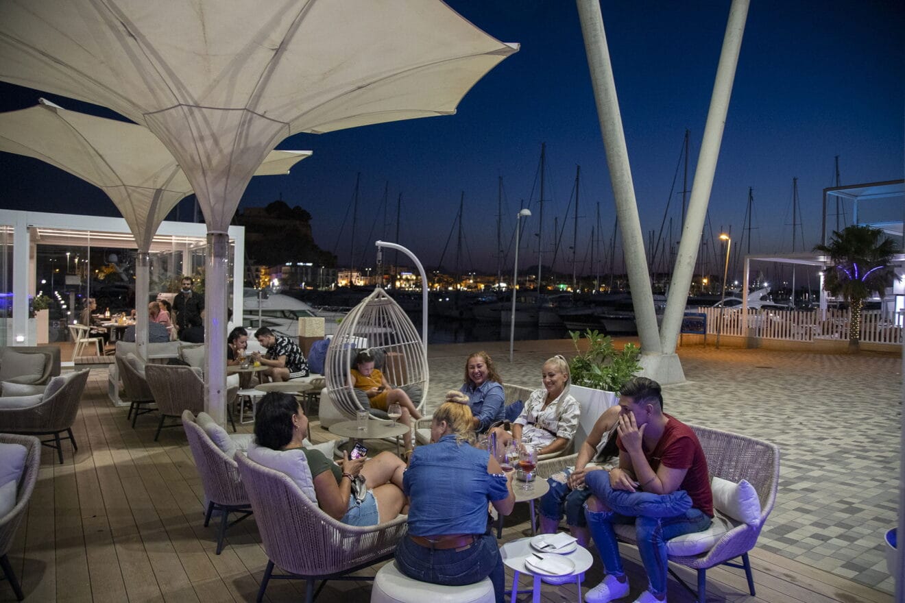 Noches de verano en Dénia, en 'Aigua' - Pa Picar Algo