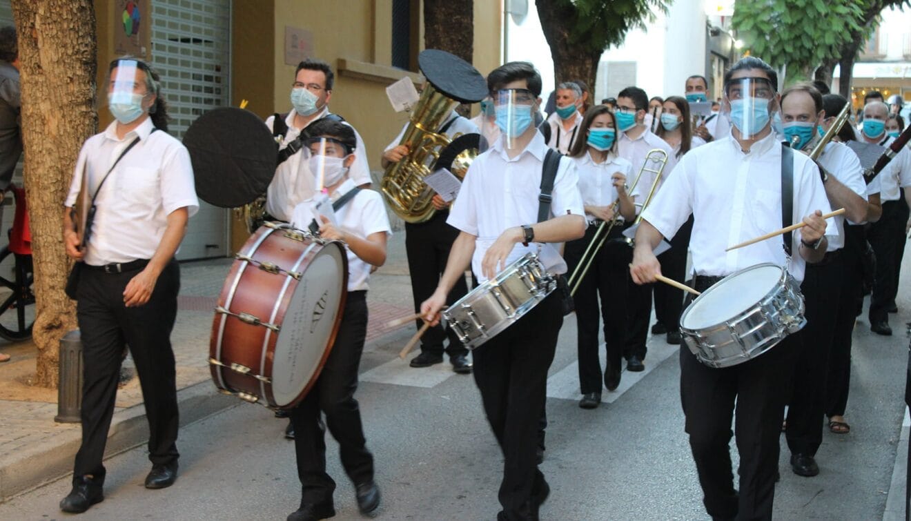 Pasacalles de la Agrupación Artística Musical 03