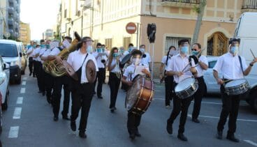 Pasacalles de la Agrupación Artística Musical 08