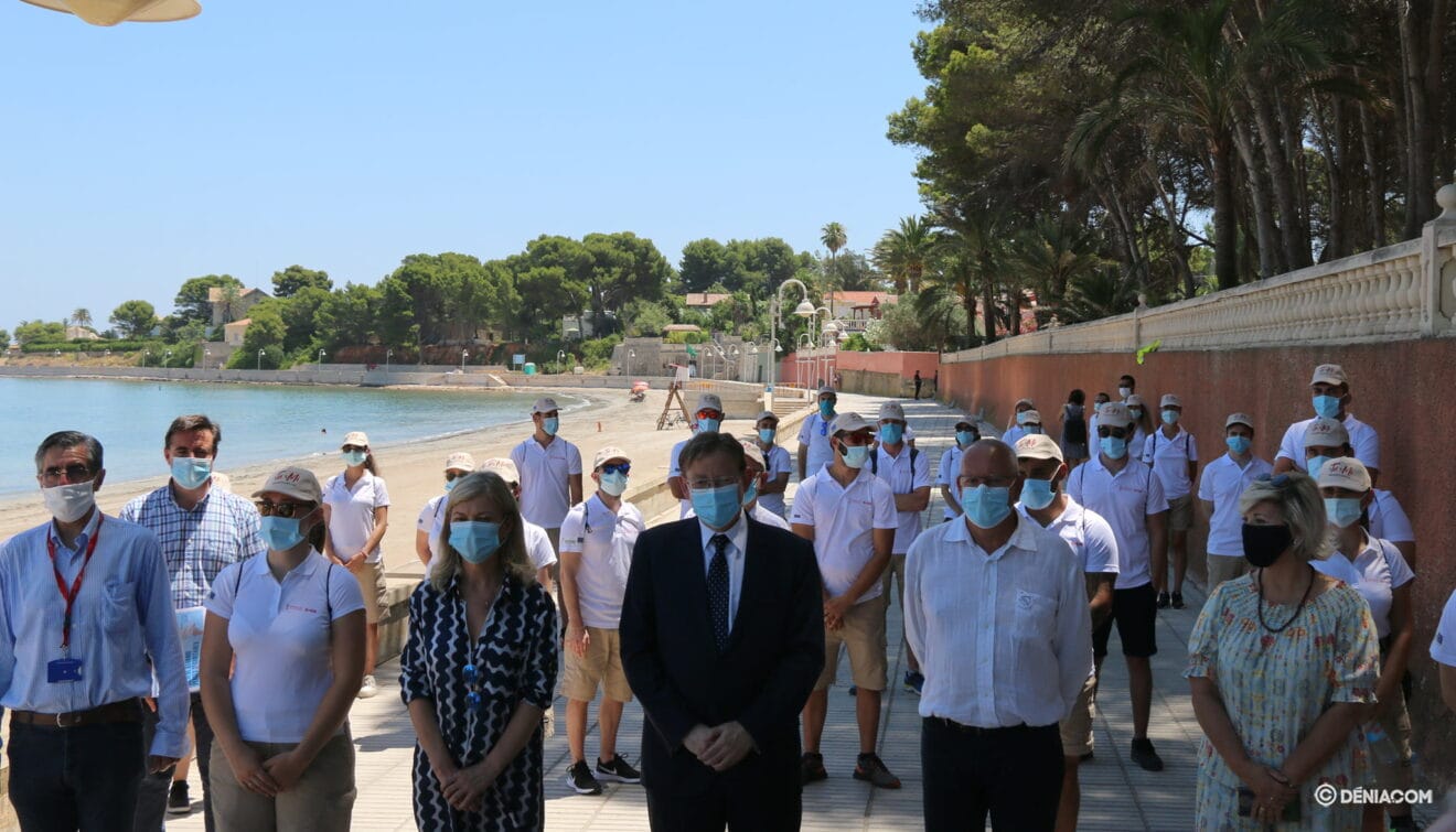 Presentación de los nuevos informadores de las playas valencianas