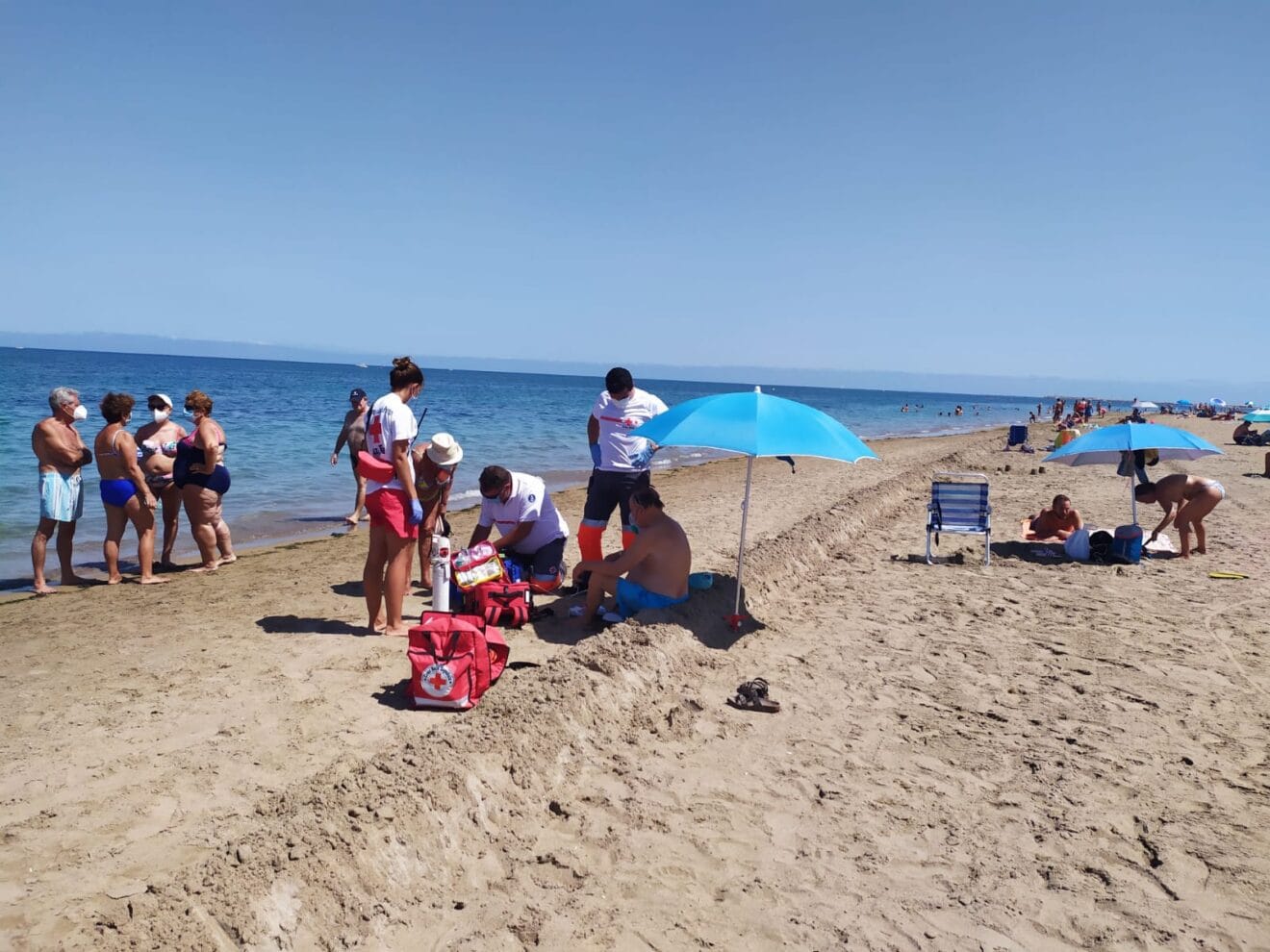 Asistencia a bañista con hipotensión en Les Marines