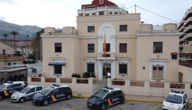 Detienen a una joven de 18 años en Dénia por denunciar falsamente haber sufrido un robo con violencia 1 Imagen: Comisaría de Dénia