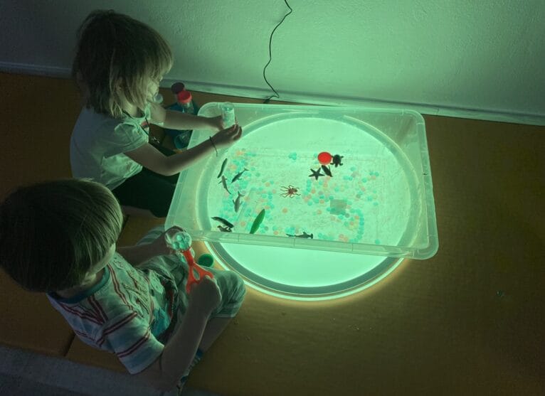 Pintura luminosa Escolanova