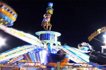 Saltamontes en la feria de Dénia