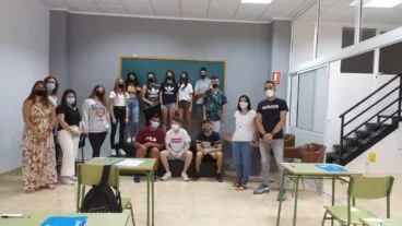 alumnos del curso de comercio