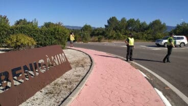 Control de la Guardia Civil en la entrada de Benigànim