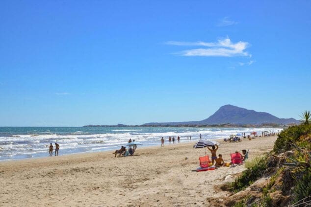 playa cercana casa alquiler cuatro personas denia aguila rent a villa