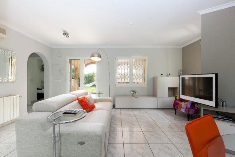 Wohnzimmer eines Hauses zur Ferienwohnung in Dénia - Qualität Rent a Villa