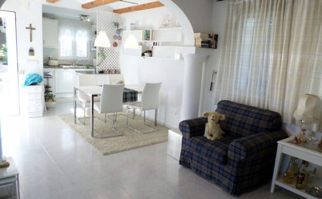 comedor en bungalow junto campo golf la sella promociones denia sl