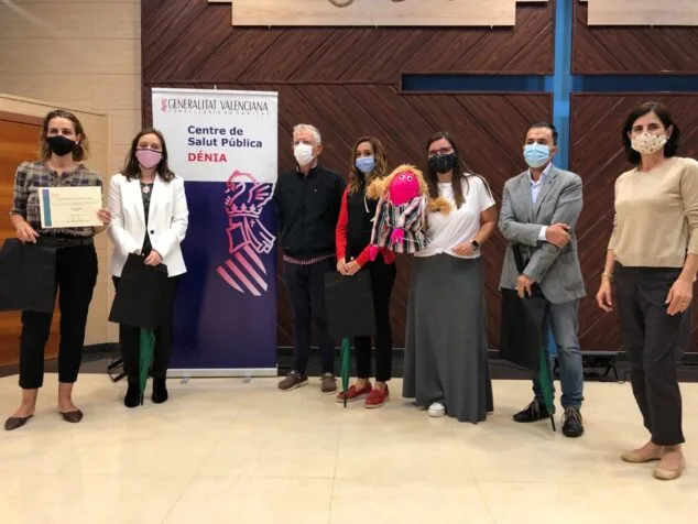 Imagen: Entrega del premio al Colegio Alfa&Omega